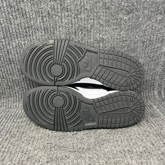 Nike Dunk Low Retro Panda White Black Shoes Womens 7 (5.5Y) CW1590-100 - Picture 6 of 8